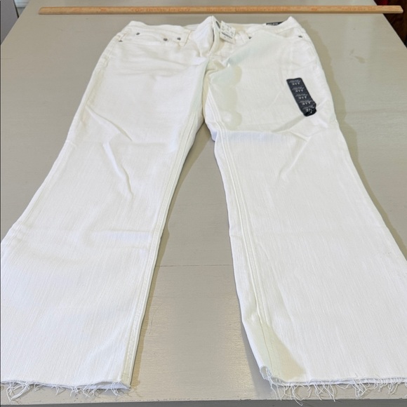 J. Crew Tall flare crop jean in signature stretch Size 31 Tall - Picture 3 of 13